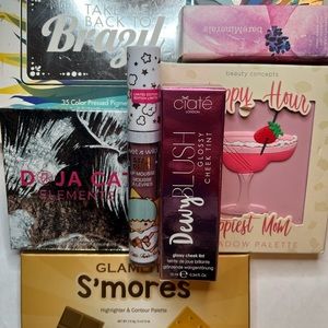 LARGE MYSTERY MAKEUP BUNDLE